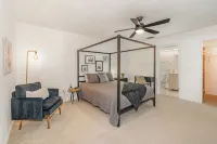 Remodeled Downtown Orlando Oasis! Remodeled Home! Close to Disney, Universal! Hotel a Orange County