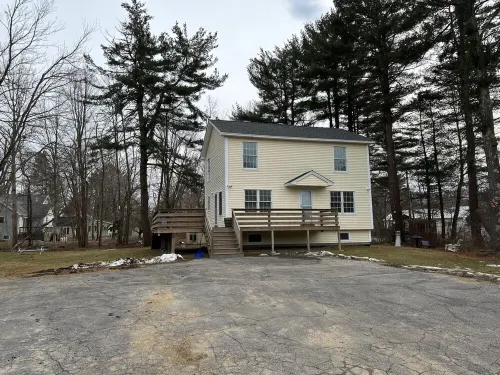 Beautiful Private Home in the Heart of Wells, ME! Only 1.6mi from the beach!