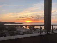 Mini Villa avec imprenable vue sur la mer - Homestays