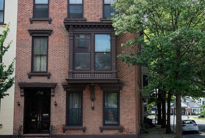 5th and Grand - Lovingly Restored Brownstone Troy NY Unit 1