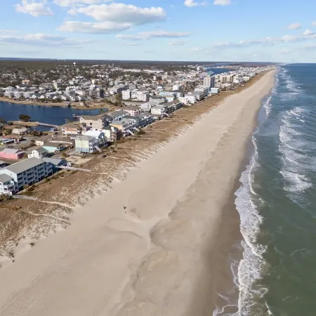 Luxurious Oceanfront Condo-Pool-Keyless Checkin-Complete Renovation RR Host