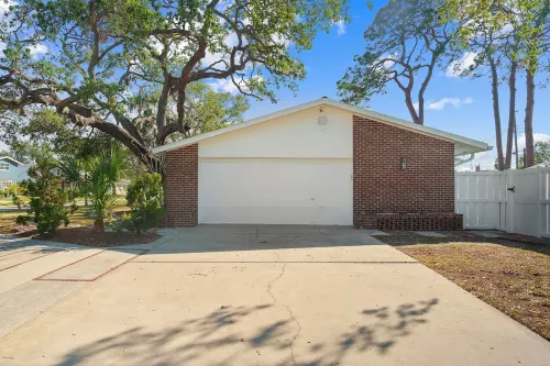 Heated Pool+Pickleball+Mini Golf+Theater+King Beds+Dogs OK