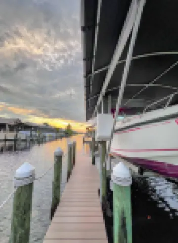 3-Bedroom Waterfront Pool House in Manatee Bay. Byob: Bring Your Own Boat