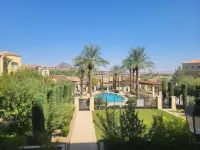 Cozy condo in fabulous Lake Las Vegas with 2 pools and a hot tub! Hotels in Lake Las Vegas