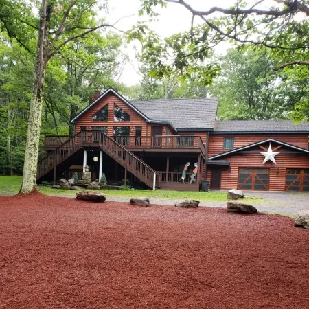 1 Mile From Ski Slope and Festivals - 125 Nightly Fee