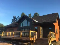 Newer Modern Lodge! Central Black Hills, 4 Bdrms/2 Baths-15 Min. to Mt. Rushmore - 4-Star
