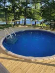 Lakehouse Hot tub & pool near Ark Encounter - Swimmingpools