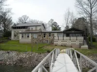 Aqua Vista- Perfect 2 family location