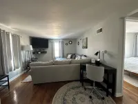 Cozy apartment right in Downtown Downers Grove