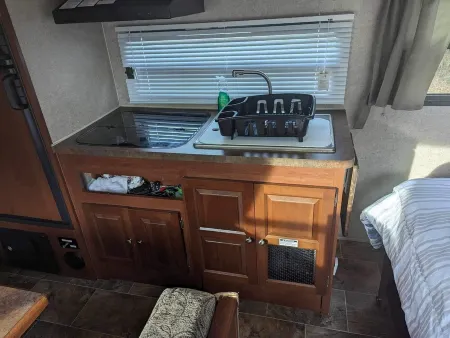 Cozy Glamping in Mentone, AL, Mini Lite RV