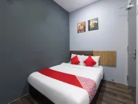 Lucky Hotel Hotels in Sungai Pasir