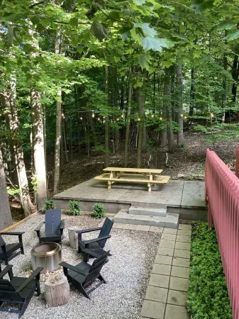 Recently Updated Private Home less than 1 mile from Downtown Frankfort & Beaches