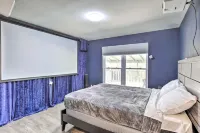 Justin Richardson Home w/ Outdoor Oasis & Movie Room - Bungalows