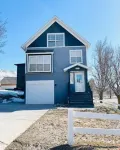 Cozy home in mountain valley. Close to ski resorts, beautiful lake & restaurants