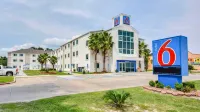 Motel 6 Biloxi, MS - Beach - piscine