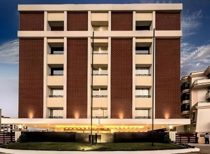 The Altruist Business Hotel Hitech