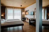 eduCARE Hotel Hotels in Treffen