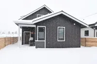 Ponderay Cottage
