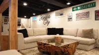 Modern Mission Escape Home - Family Friendly - Close to All Attractions