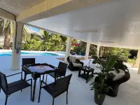 Serene family retreat on exclusive Duck Key Island!