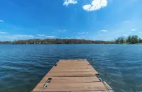 Charming 3-bed 2 bath,Lakehouse off GrassLake in White Lake. Corporate Rental! Hotels in White Lake charter Township