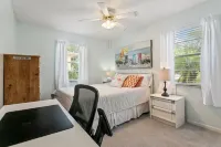 Oasis Pool House! Close to DT, Beach & Boat ramp. Pet-Friendly! Các khách sạn ở Saint Augustine South