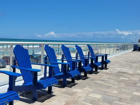 Spend the Fall or the  Holidays at the Beach-Great Rates and Monthly Discounts