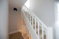 Eighty-Eight, Cathedral View with Private Parking & EV Charger