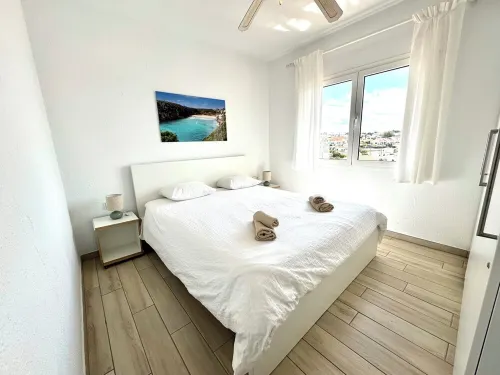 Modern apartment with a fantastic view over the bay