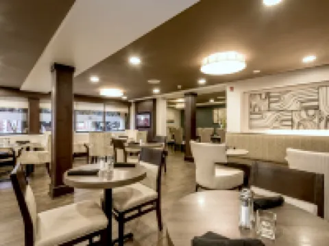 ダブルツリー バイ ヒルトン ホテル モンゴメリー ダウンタウン モントゴメリーのホテル