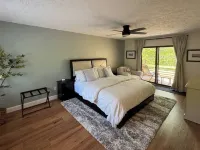 Valleys Chalet - Harbor Springs/Petoskey Condo Hotels in Pleasantview Township