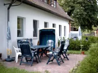 Aalhaus Wustrow apartment to the courtyard 900m to the beach