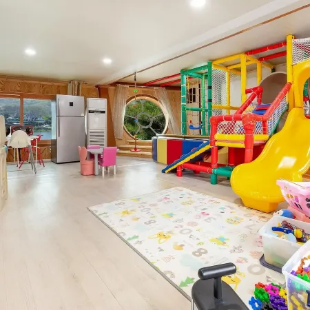 Ganhwa Badabae Beomseon Kids Pension