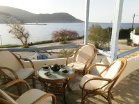 Karavos Sea View Apartments