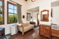 Bath Street Inn - balcony