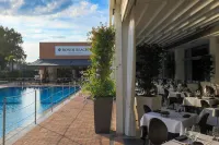 Michelino 75 by the Sydney Hotel - Pools