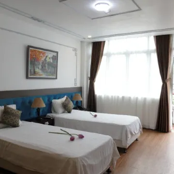 Maison d'Hanoi Hotel Отели рядом с достопримечательностью «Храм Нгоксон»
