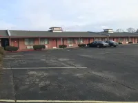 Village Inn Salina Hotels in Салајна