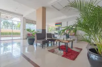 RedDoorz Apartment @ Emerald Towers Bandung Hotels in Buahbatu