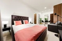 RIGAAPARTMENT ELIZABETES 22 Self-Service Aparthotel Các khách sạn ở Riga