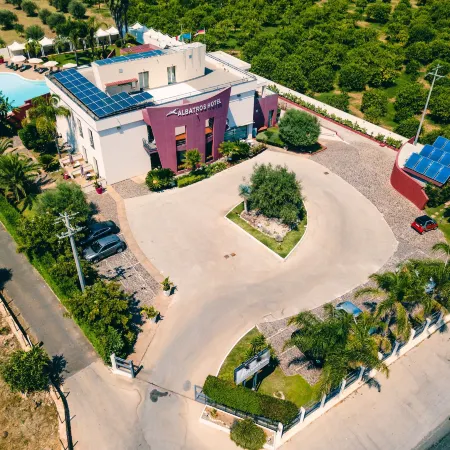 Albatros Hotel