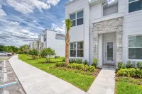 Modern Luxury Retreat - Mickey & Harry Potter Beds