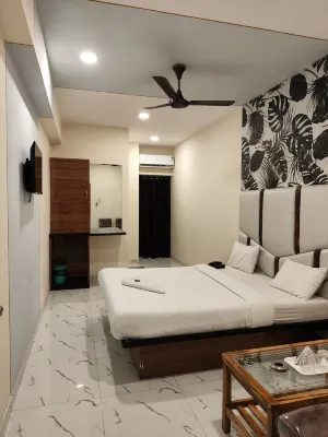 New Balaji Residency by Glitz Hotels Hotels near Aparna dairy