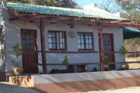 N4 Guest Lodge - Mountain view