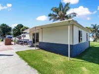 Waters Edge Holiday Park Hotels near Koonwarra Family Holiday Park