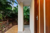 Cove Retreat - Kid Pet and Pool Paradise