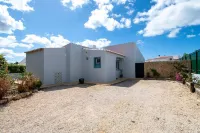Casa Ana Superbly Renovated with Heated Private