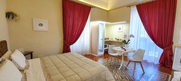 Turenum Apartment B&B Hotels in Trani