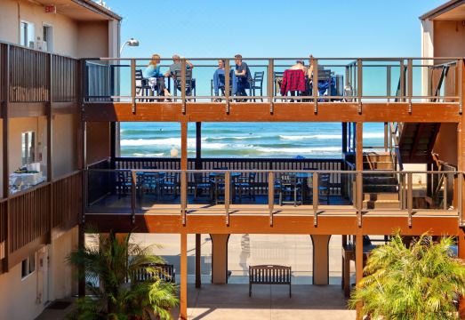 5. 오션 비치 호텔..