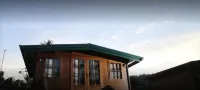 Ma-Oya Retreat Hotels in Pinnawala